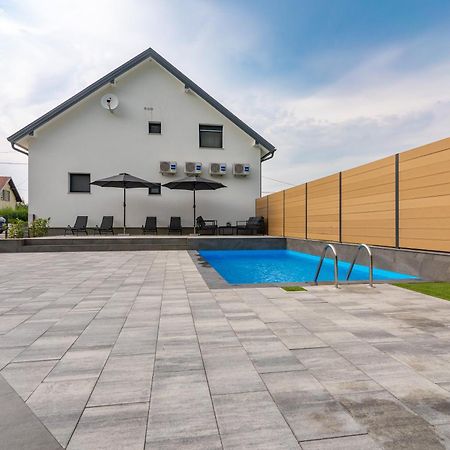 Apartments & Room Forest Slunj Ngoại thất bức ảnh